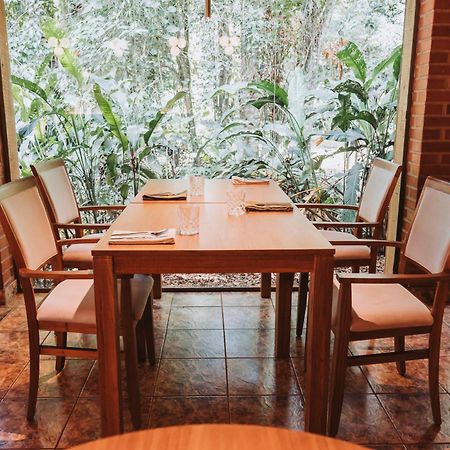 Overo Lodge & Selva Puerto Iguazu Exterior photo